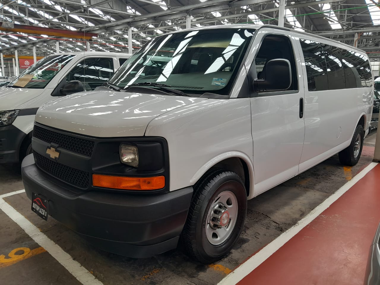 Chevrolet Express Van 2017 At
